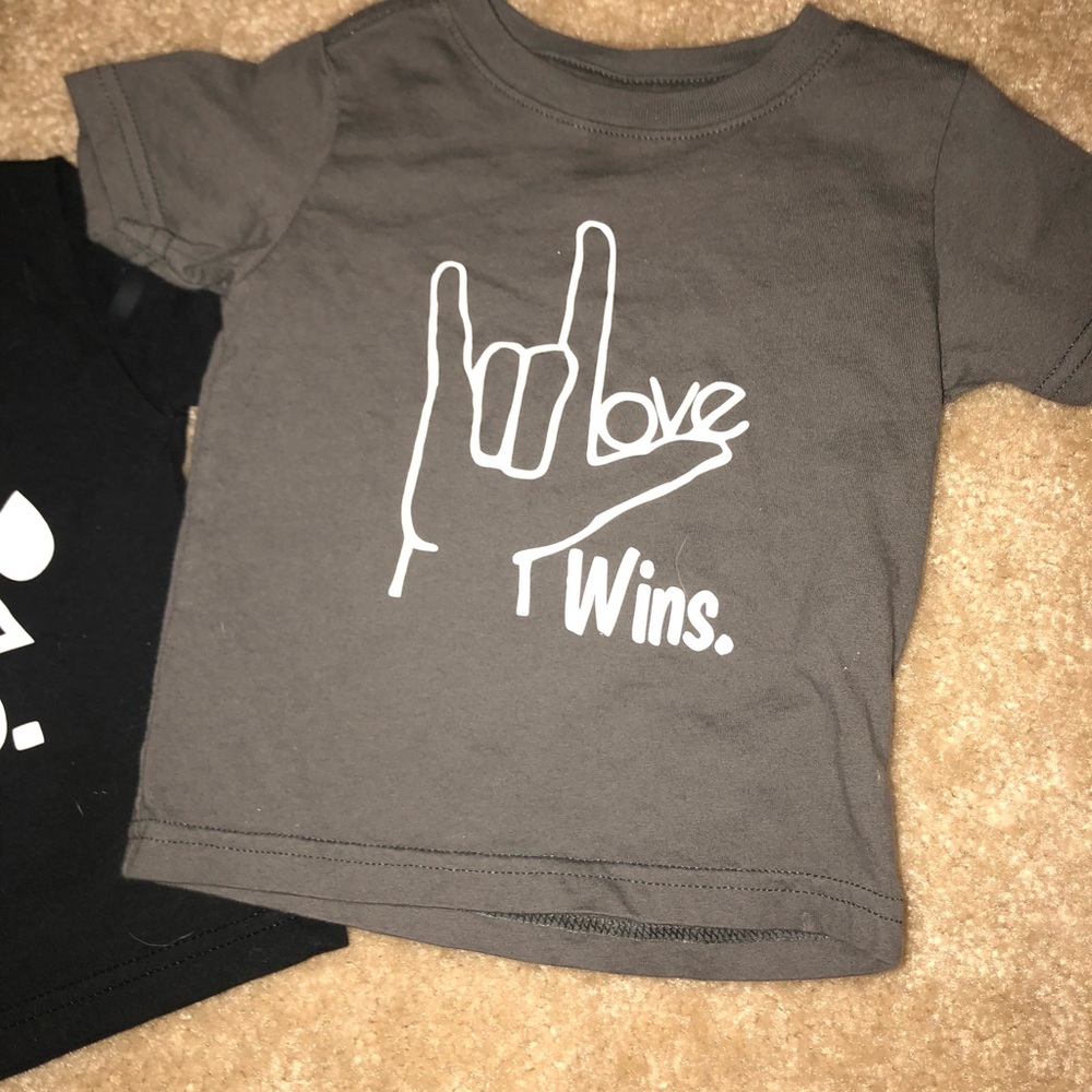 Shirts - Picture 4 of 4